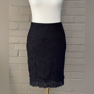 Lyssse  black floral lace pencil skirt  S